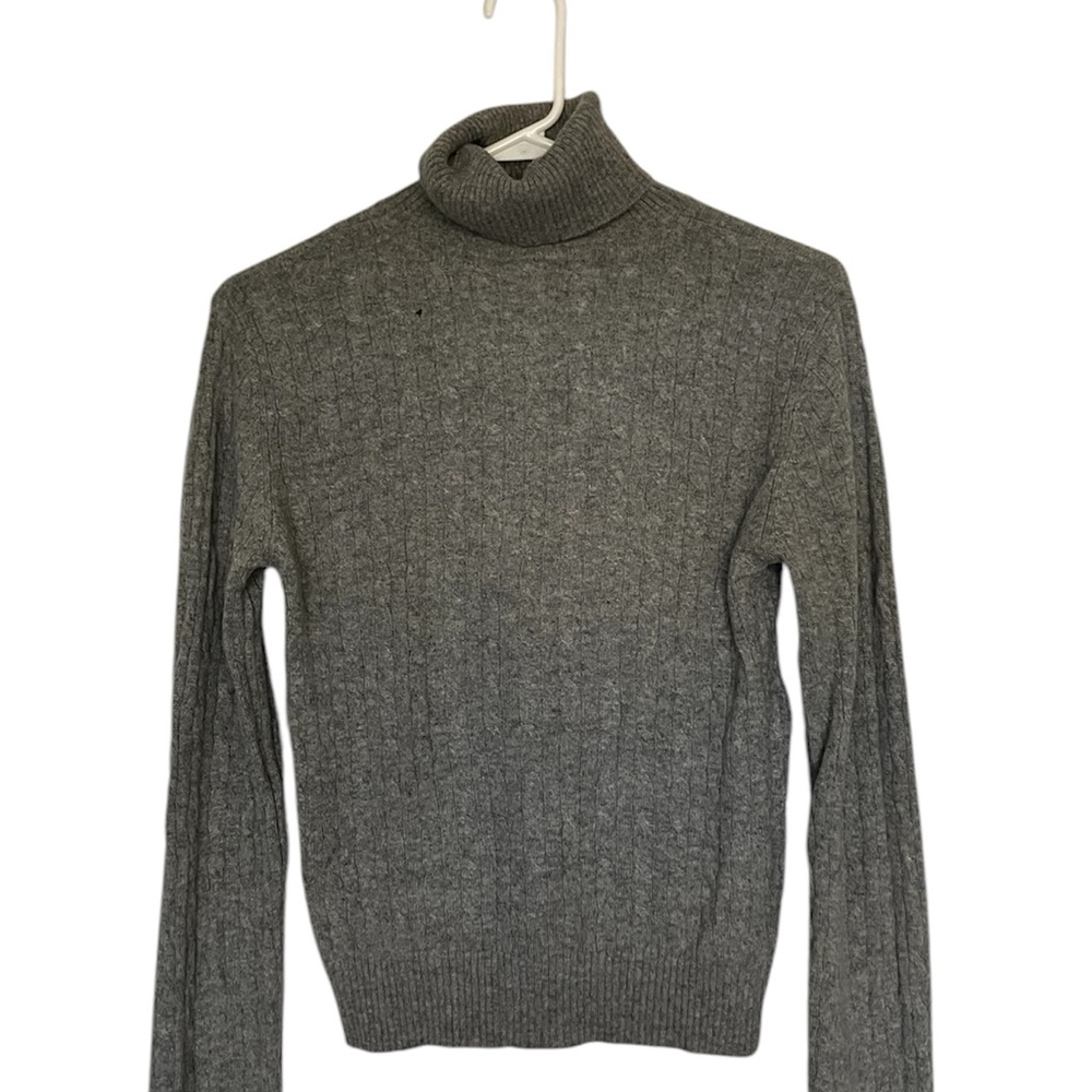 Aqua Gray Women’s Turtleneck Rollneck Cashmere Sweater Size M. Read * Has holes